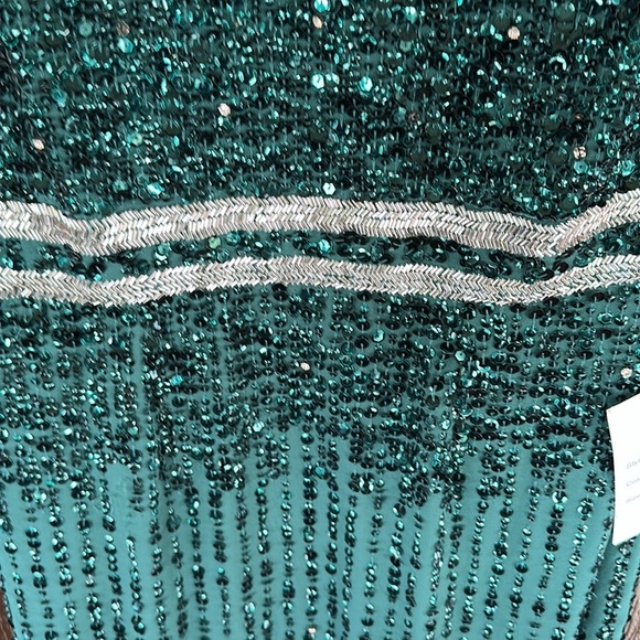 Mac Duggal Elegant Green Sleeveless midi Dress size 10. - Picture 8 of 14